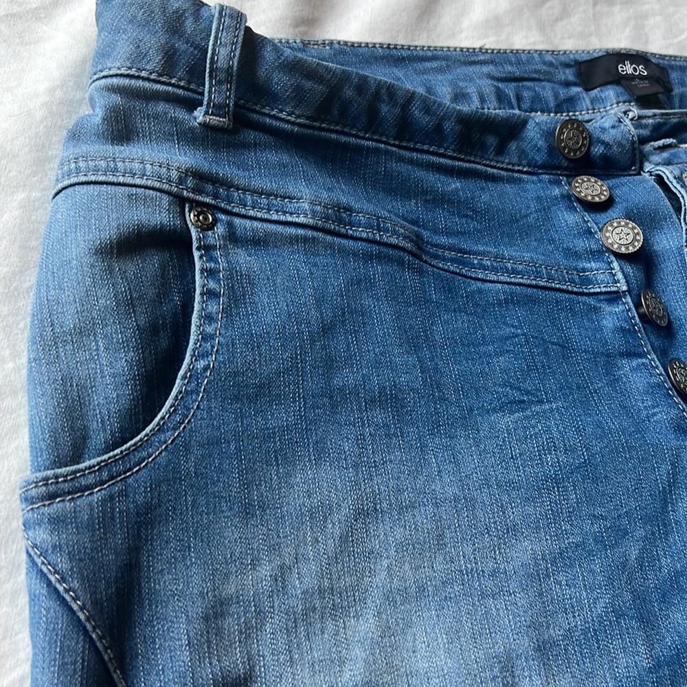 Ellos Jean Shorts Size: 16 - Picture 4 of 7
